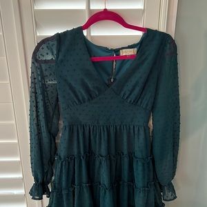 Altar’d State. Size XS. Green dress perfect for Fall and Christmas
